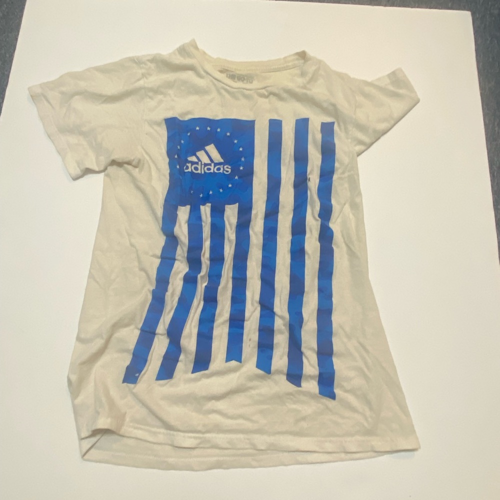Adidas t-shirt